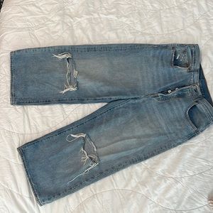 Levi’s rib cage ankle light denim with frayed knees